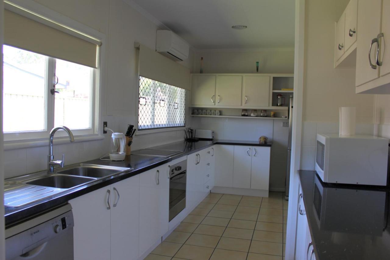 Edge Hill Clean & Green Cairns, 7 Minutes From The Airport, 7 Minutes To Cairns Cbd & Reef Fleet Terminal Exteriér fotografie